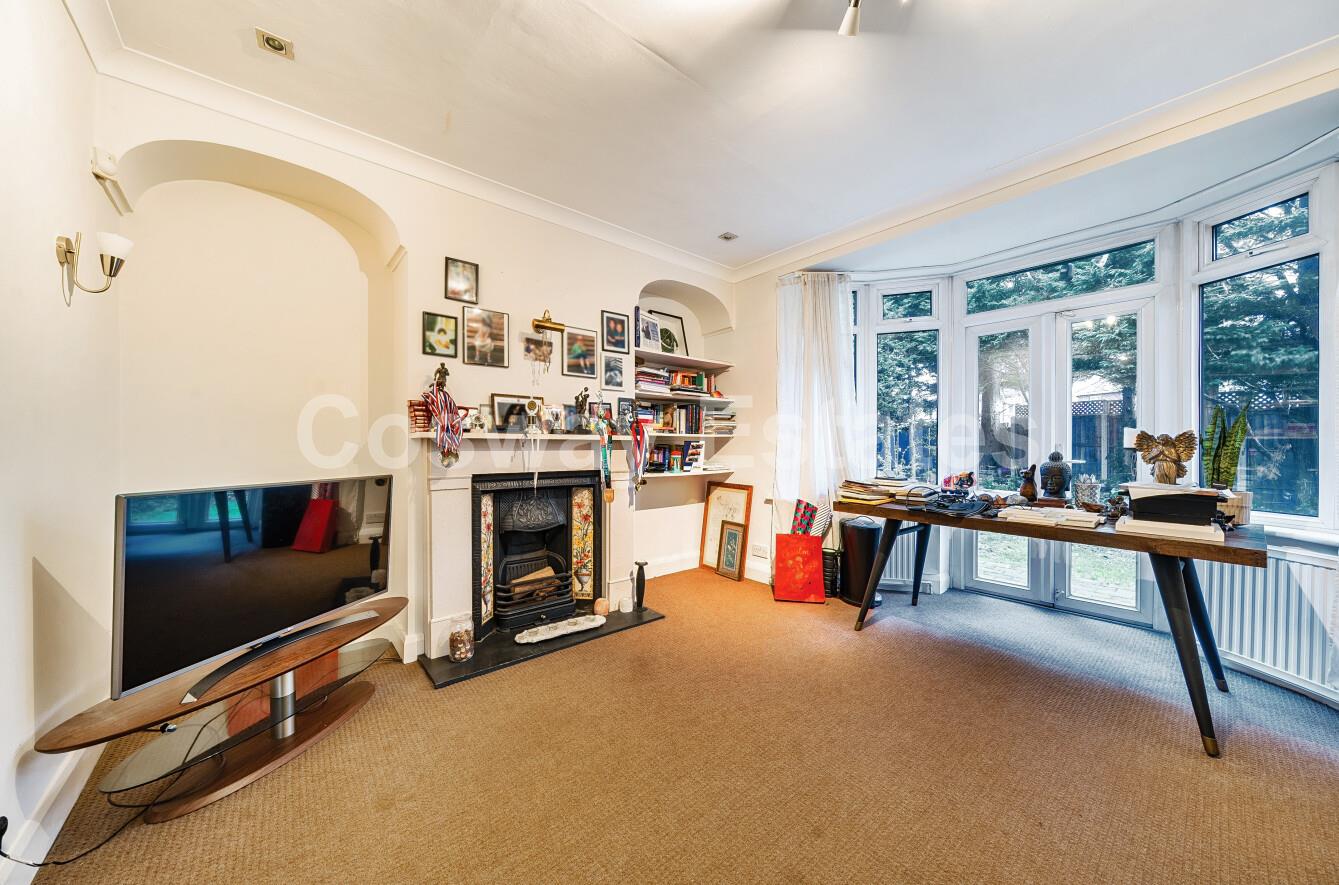 Copthall Gardens, Mill Hill, NW7, London